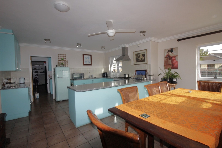 3 Bedroom Property for Sale in Wavecrest Eastern Cape